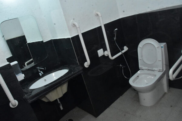 Rampy My City Project Pics Lal Bagh Toilets (2)